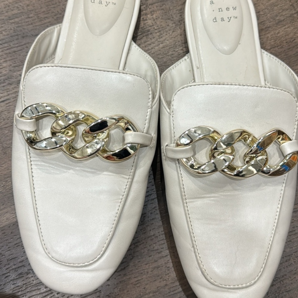 A new day -slip on loafers